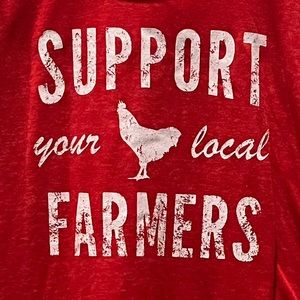 Maurices “Support your local farmers” size M